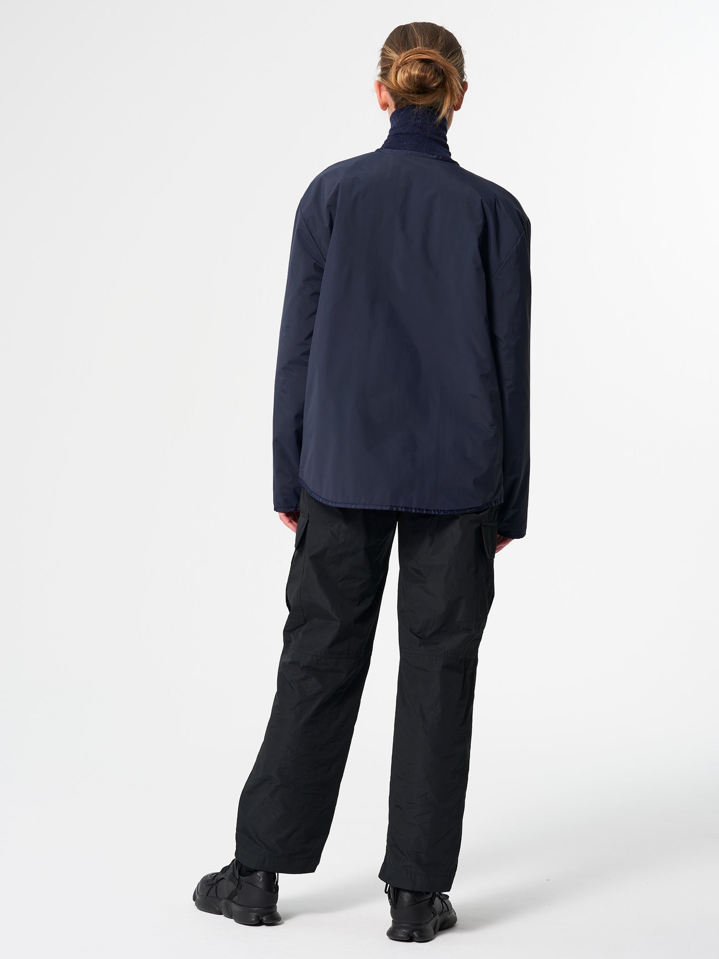 pinqponq-Reversible-Jacket-Unisex-Tune-Navy-model-back
