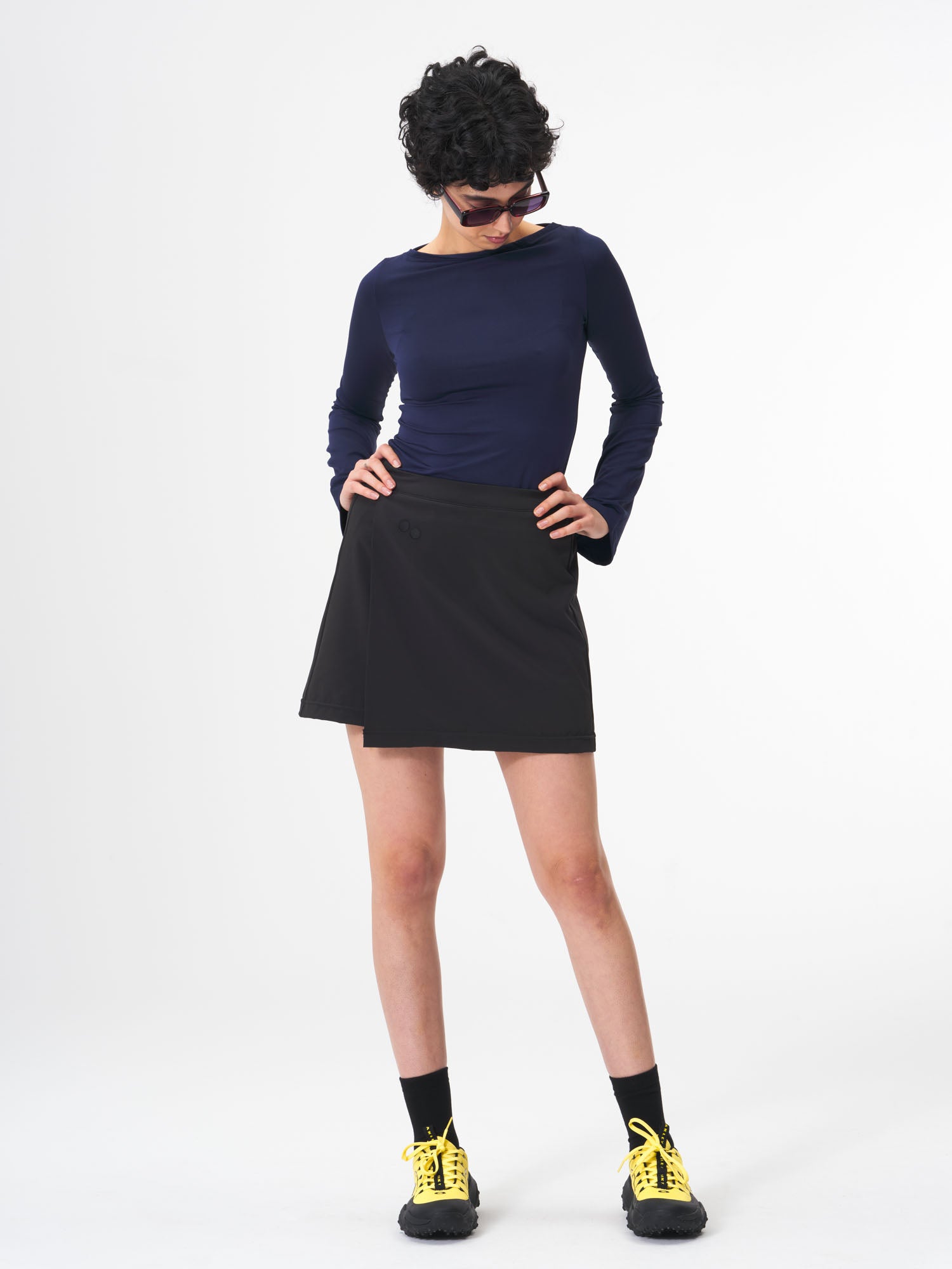 pinqponq-Skort-Peat-Black-model-female-front