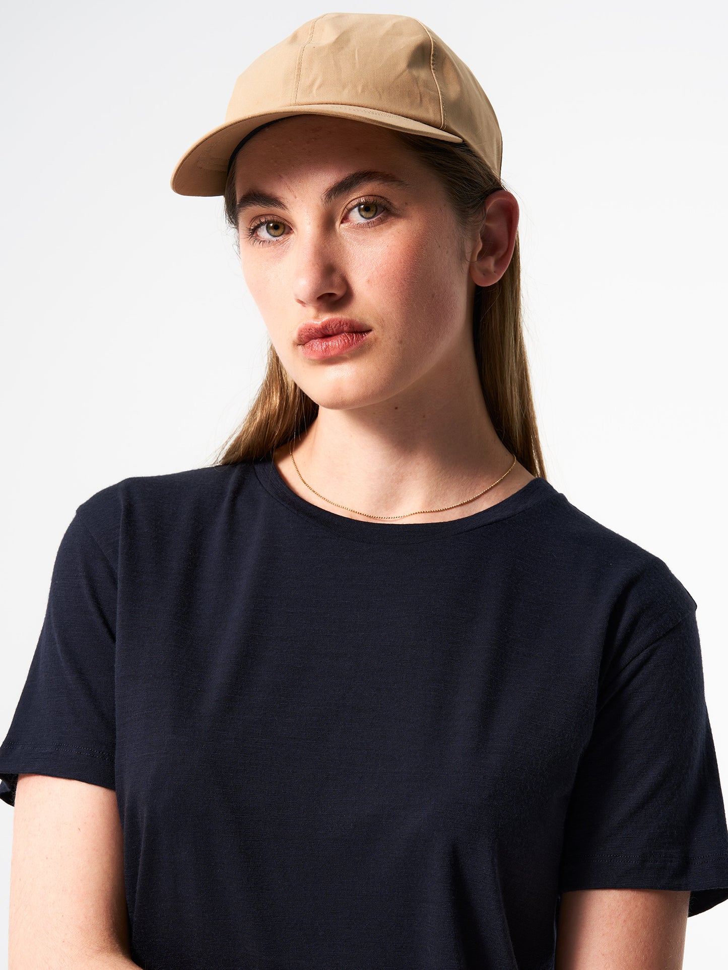 pinqponq-T-Shirt-Merino-Women-Tone-Sheep-Navy-model-front-detail