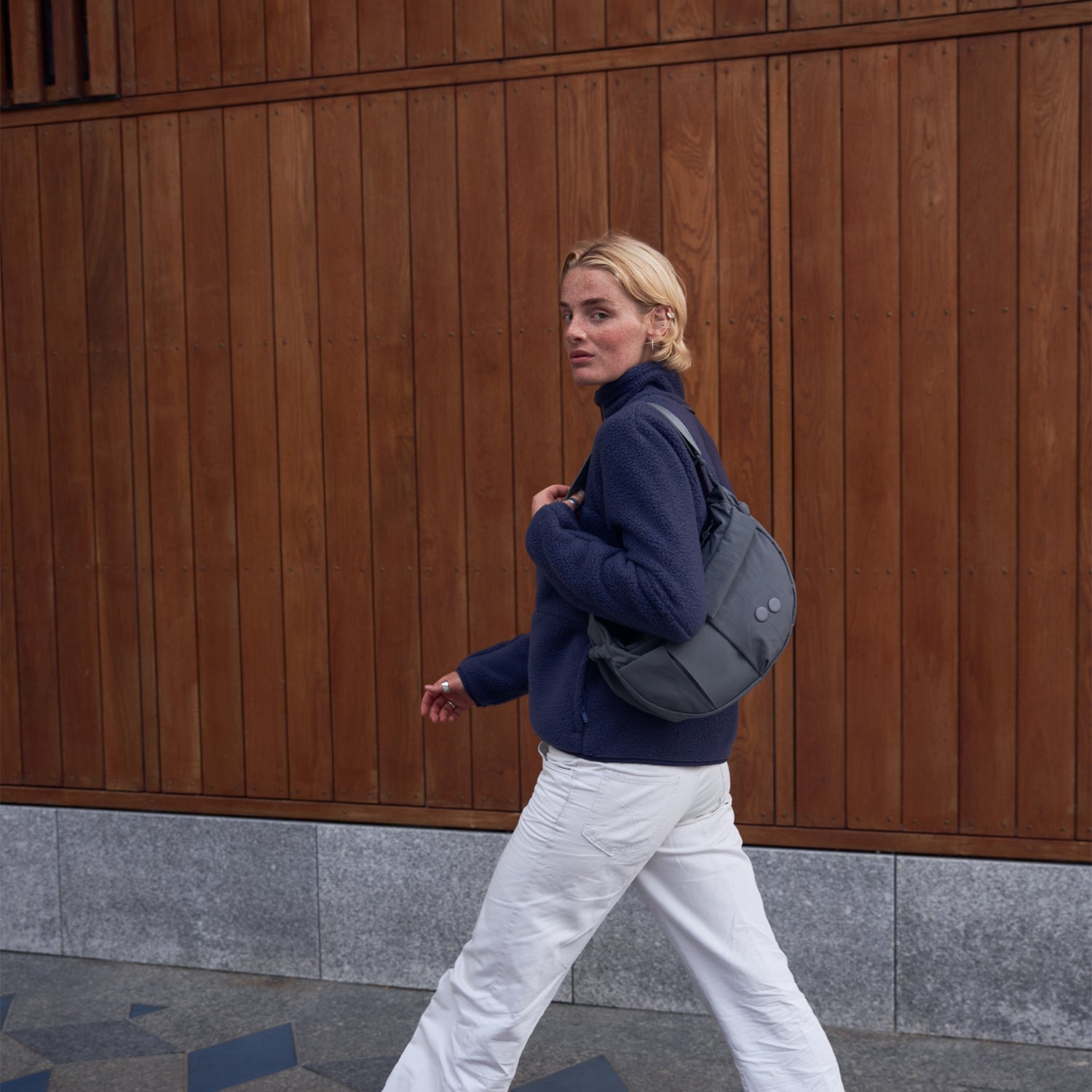 90 Logo Girl Sweat Pants x Girl Tee M ウォーキング・ランニング