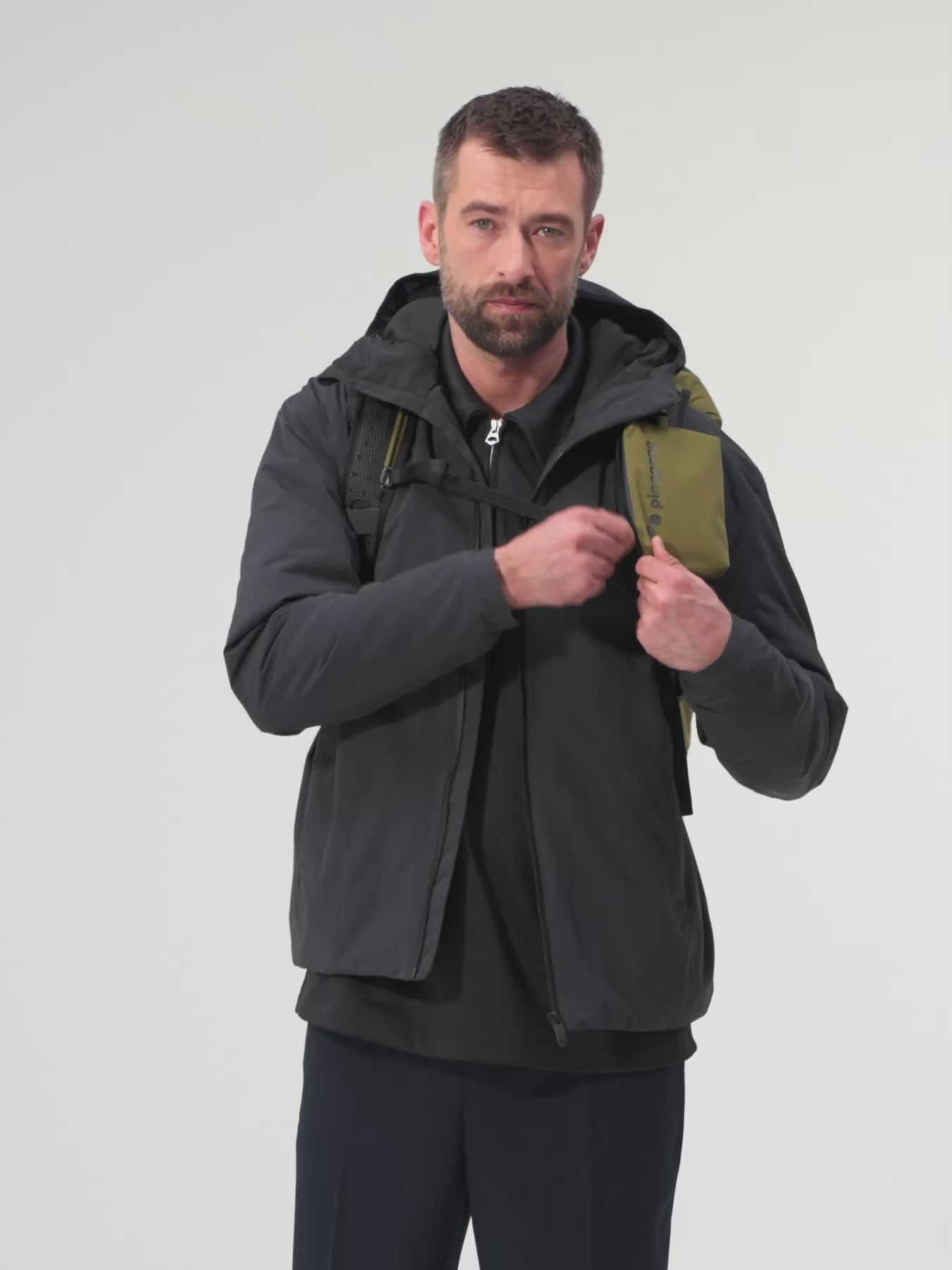 pinqponq-Komut-Medium-Solid-Olive-video