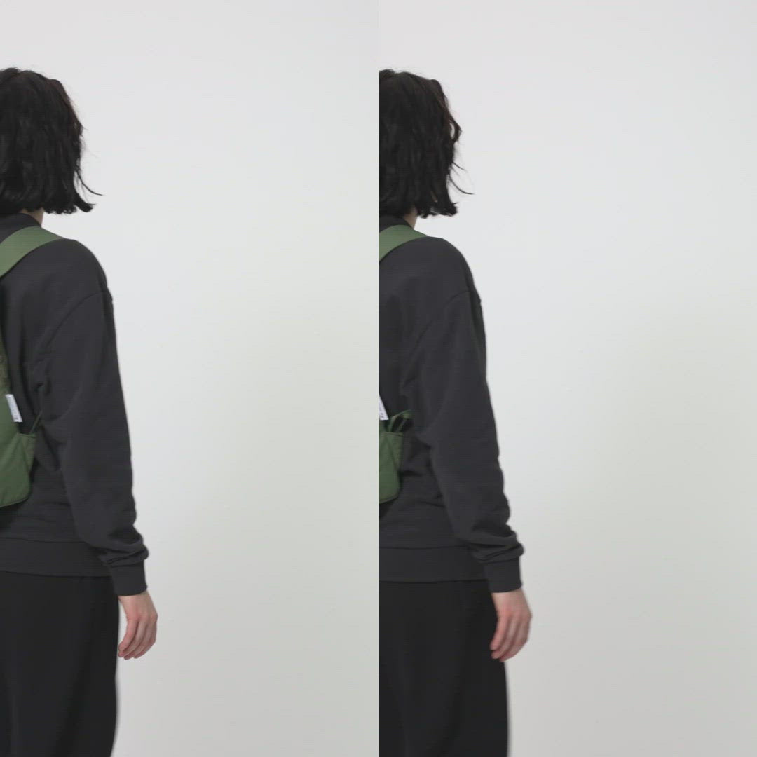 pinqponq-bakpack-Klak-Forester-Olive-model-video
