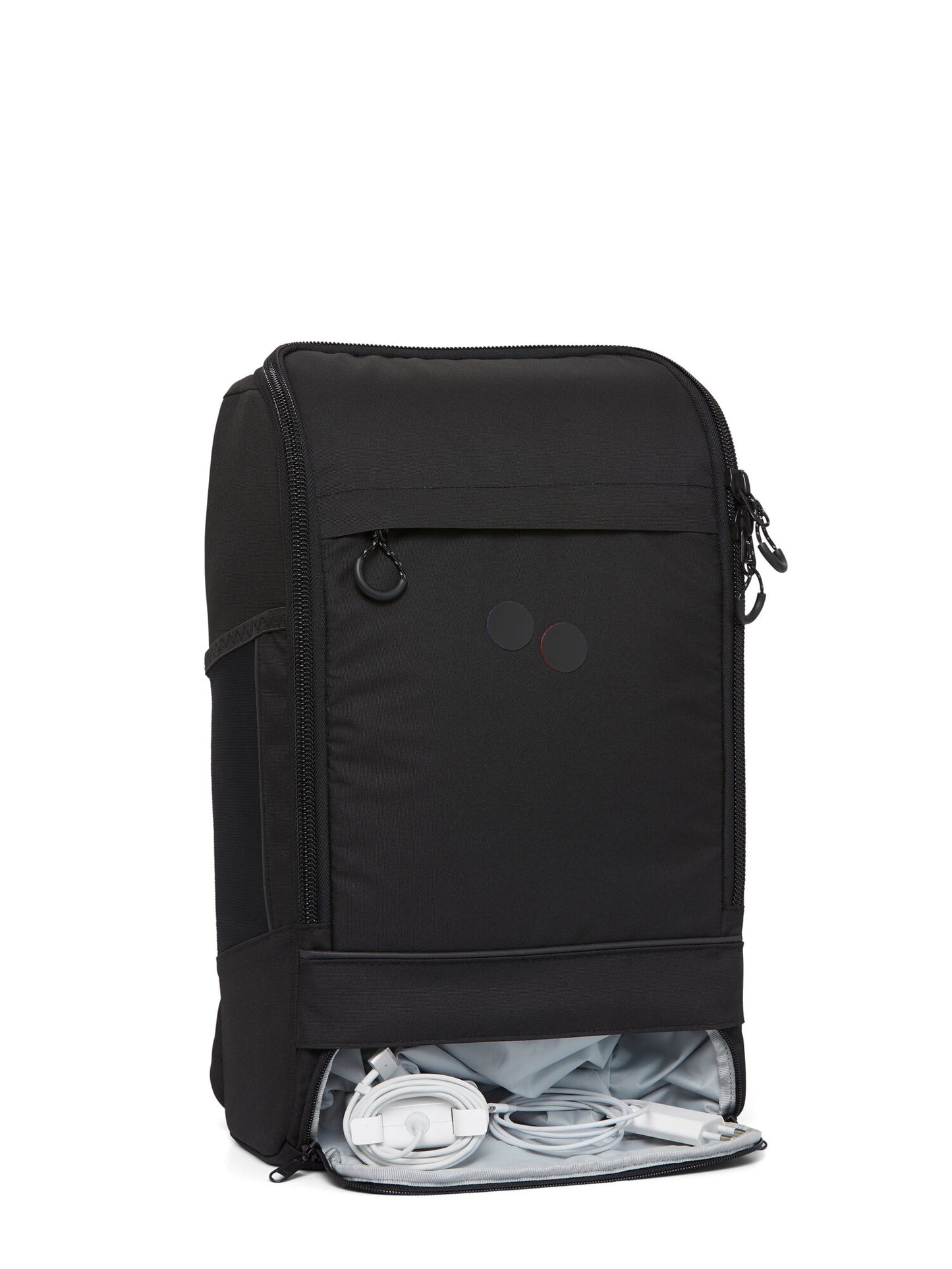 pinqponq-backpack-cubik-medium-rooted-black-detail