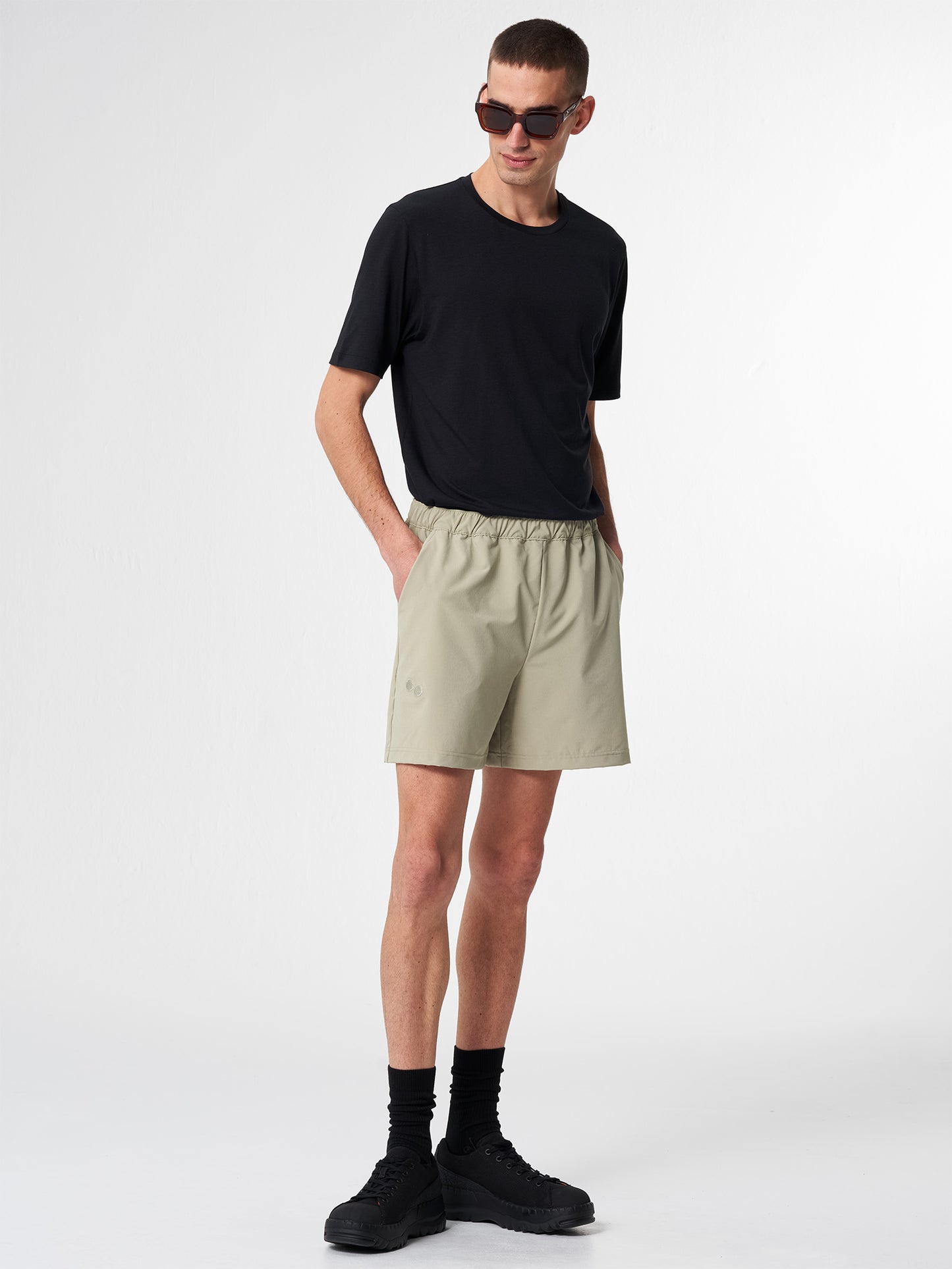 pinqponq-Active-Shorts-Reed-Olive-unisex-model-front