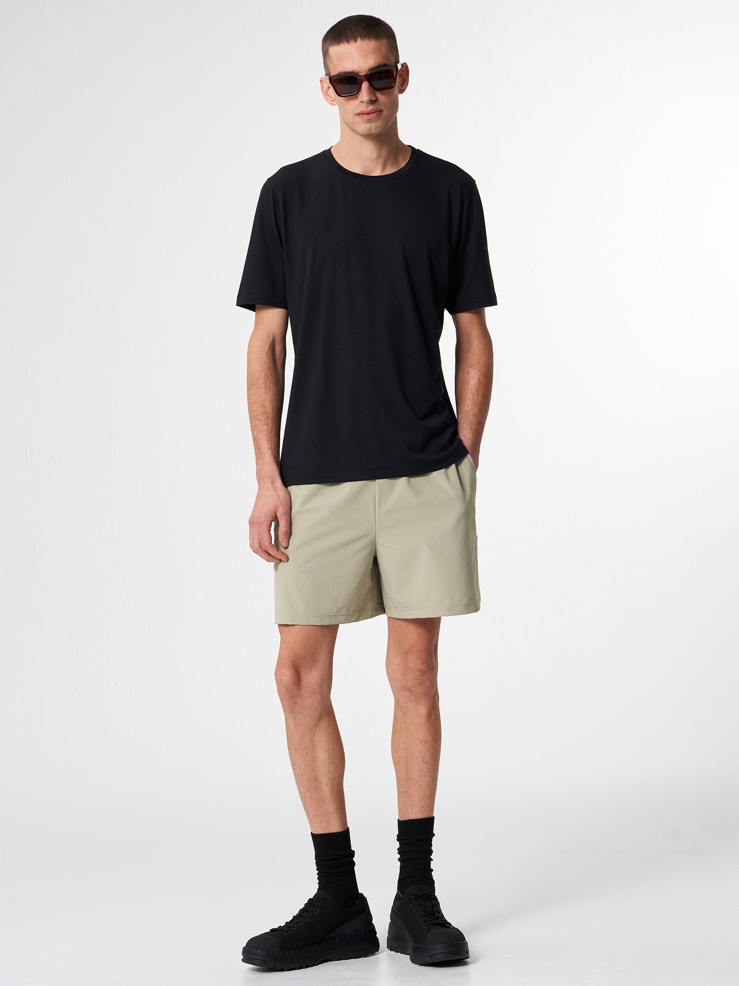 pinqponq-Active-Shorts-Reed-Olive-unisex-model-front