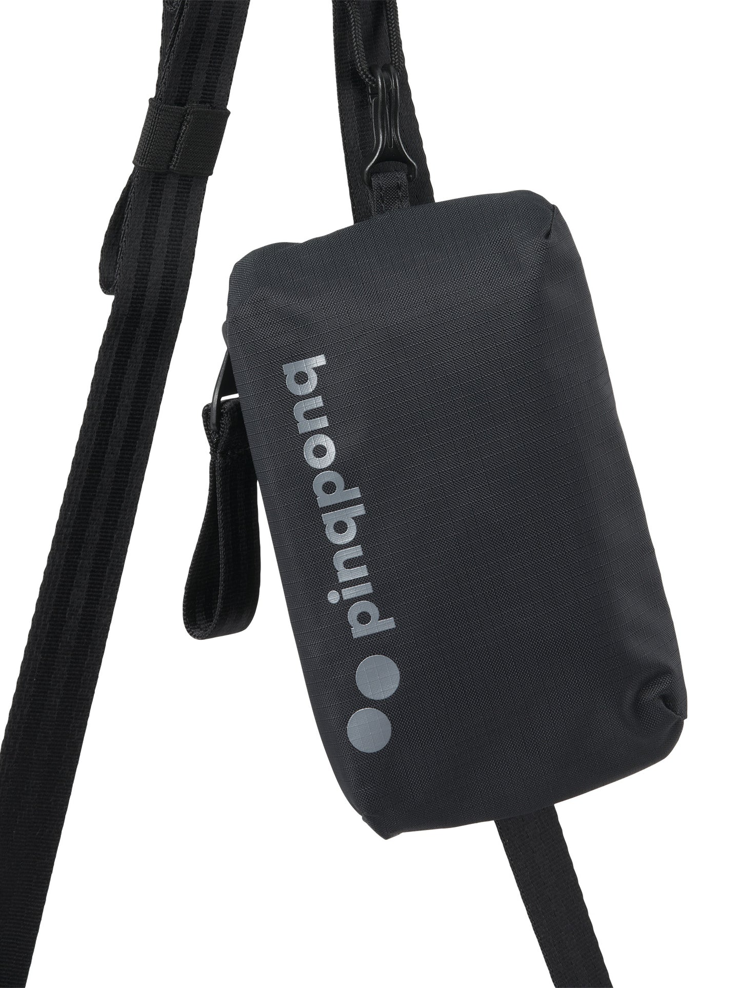 pinqponq-Aksel-Pure-Black-front-closeup-detail