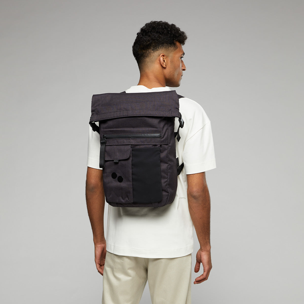 pinqponq-backpack-Carrik-Anthracite-Melange-model-front