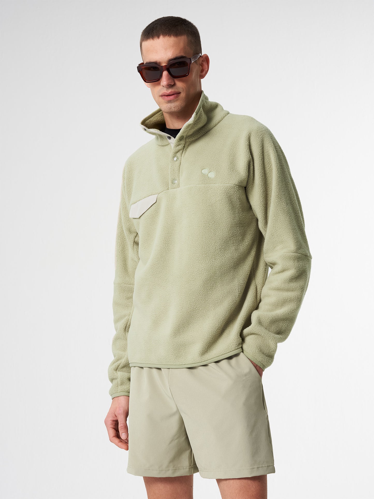 pinqponq-Fleece-Pullover-Unisex-Reed-Olive-model-front