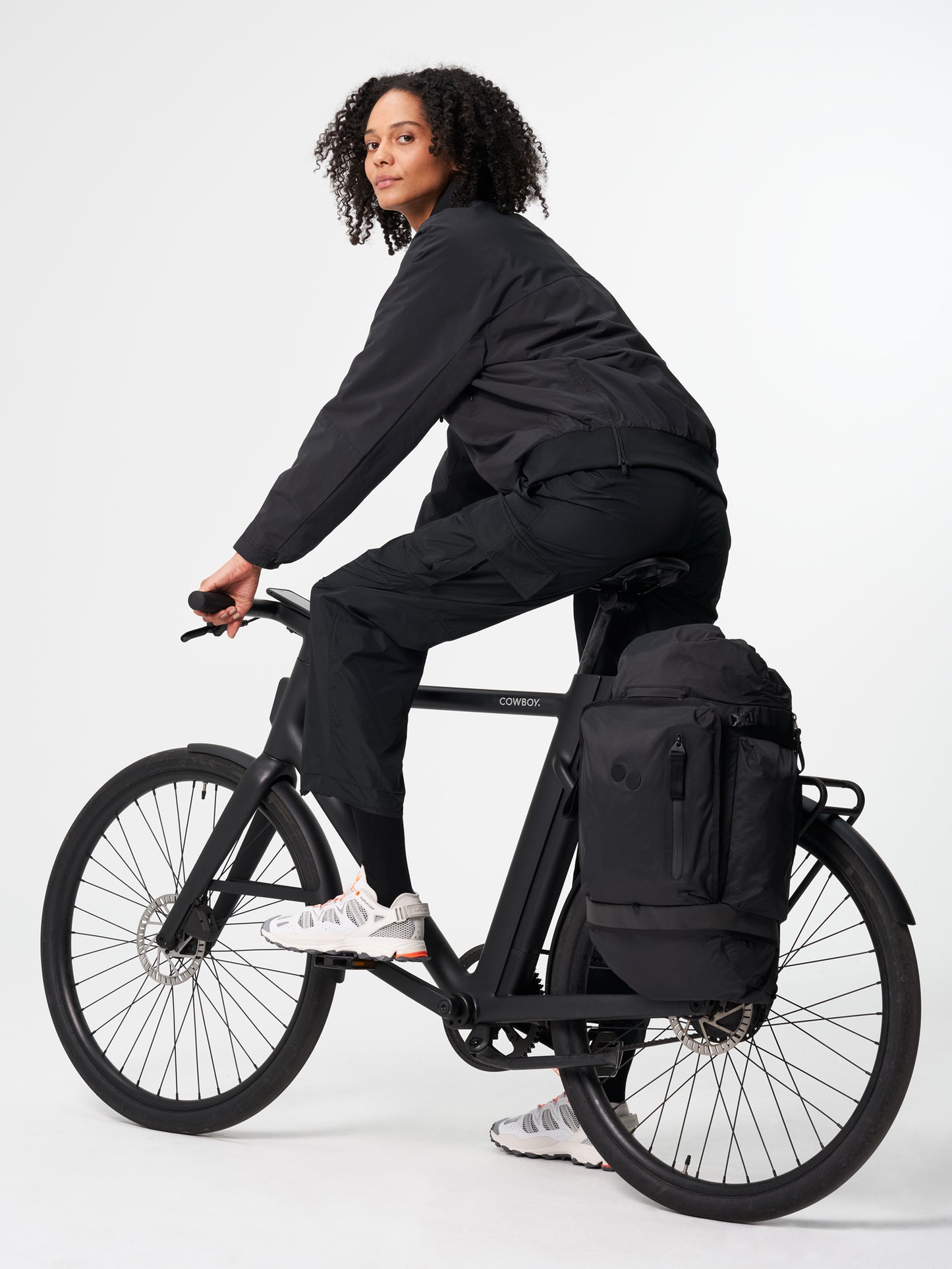 Komut Medium Bike - Pure Black