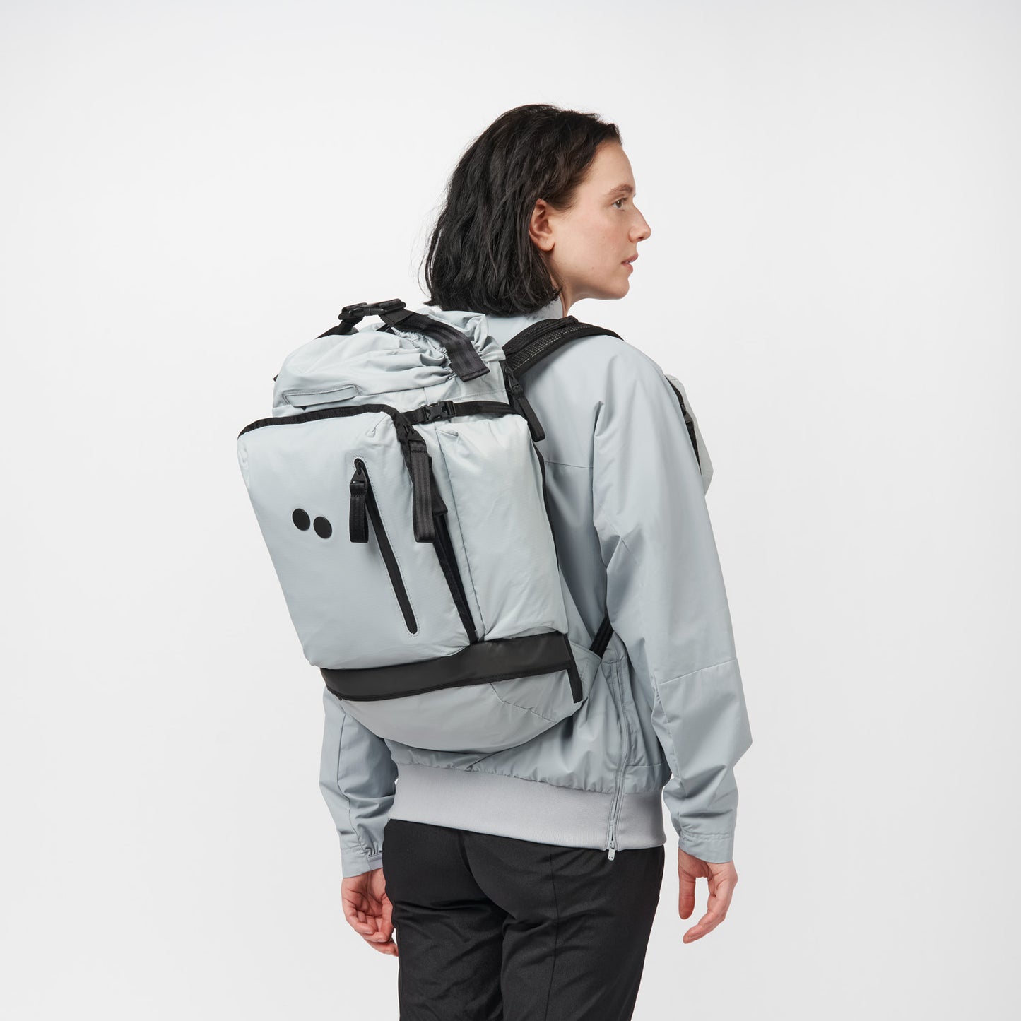 pinqponq-backpack-Komut-Medium-Pure-Grey-model-front