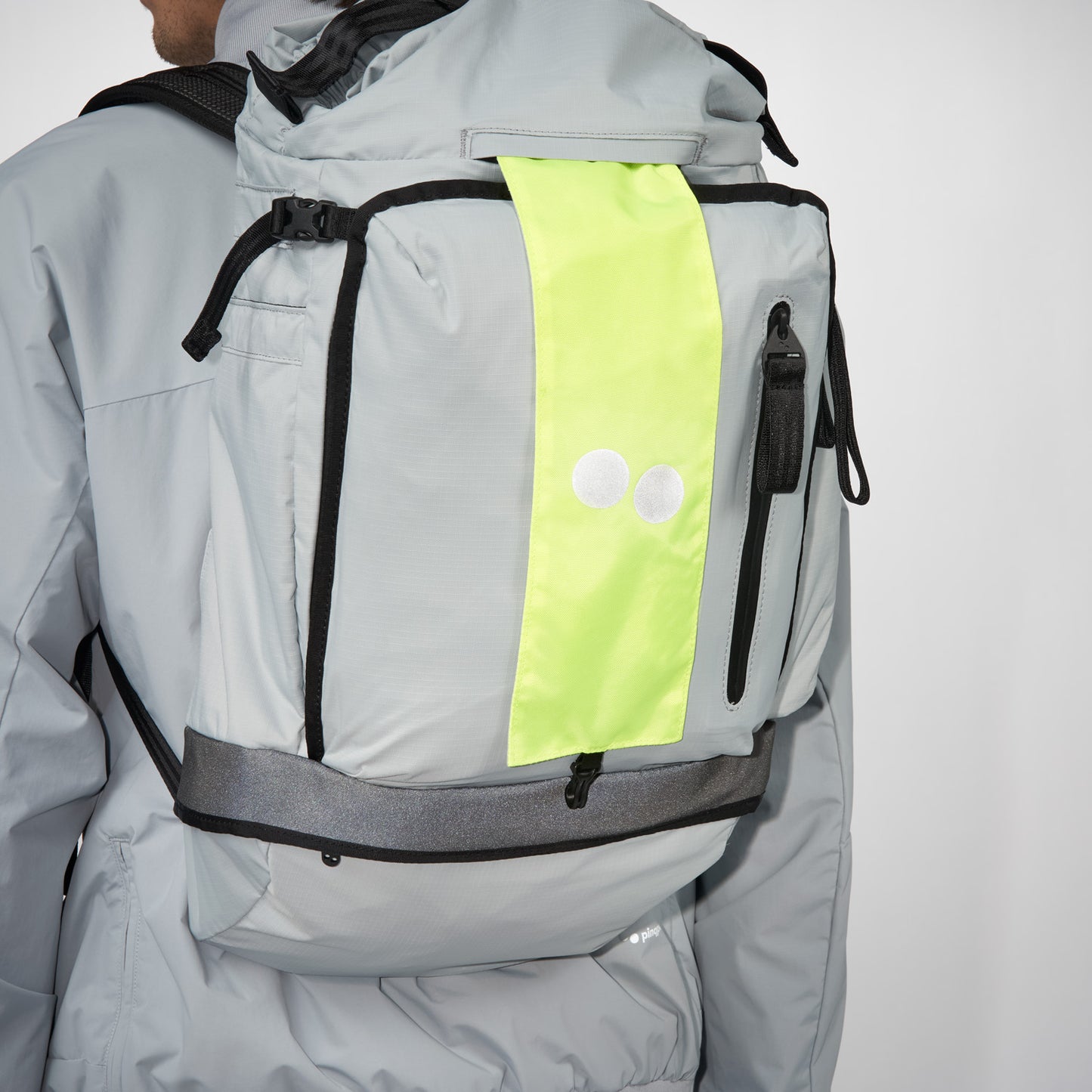 pinqponq-backpack-Komut-Medium-Pure-Grey-detail