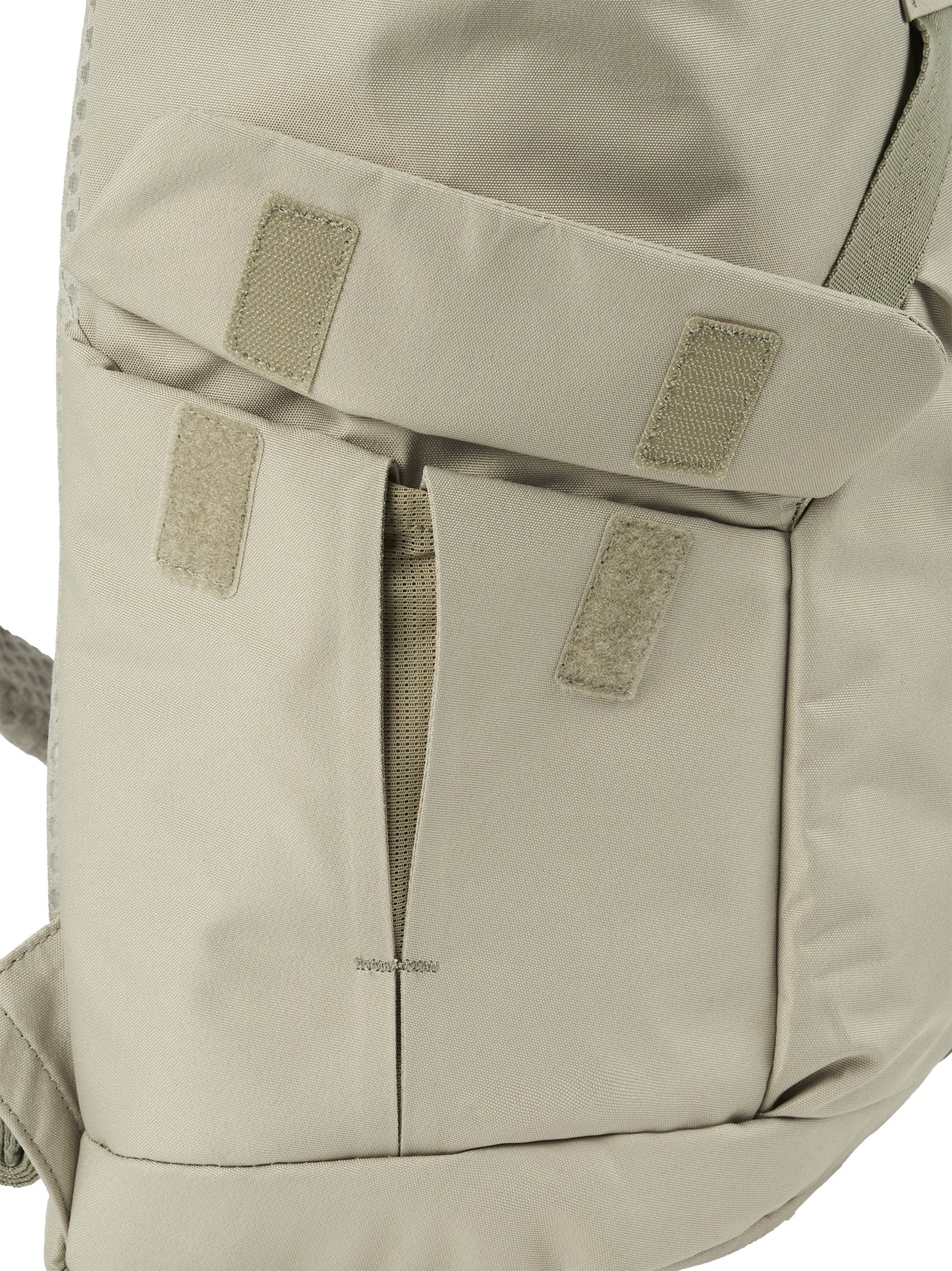 pinqponq-Kross-Reed-Olive-closeup-details