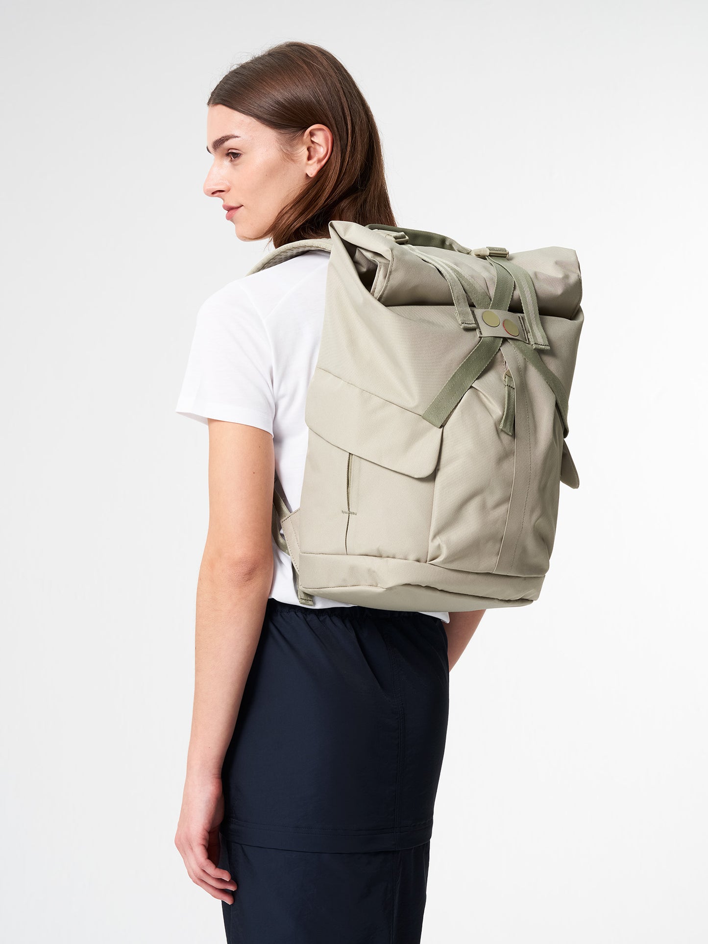 pinqponq-Kross-Reed-Olive-model-front