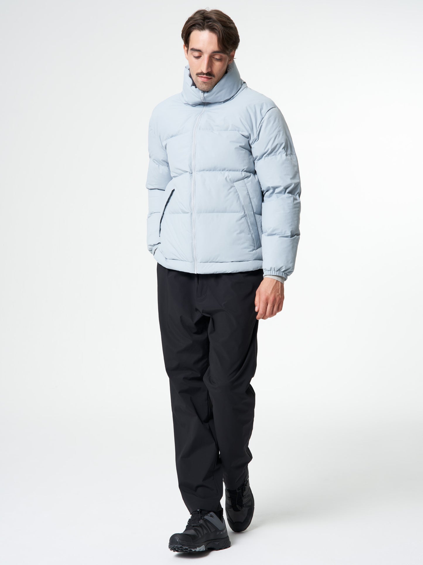 pinqponq-Puffer-Jacket-Unisex-Iced-Grey-model-front