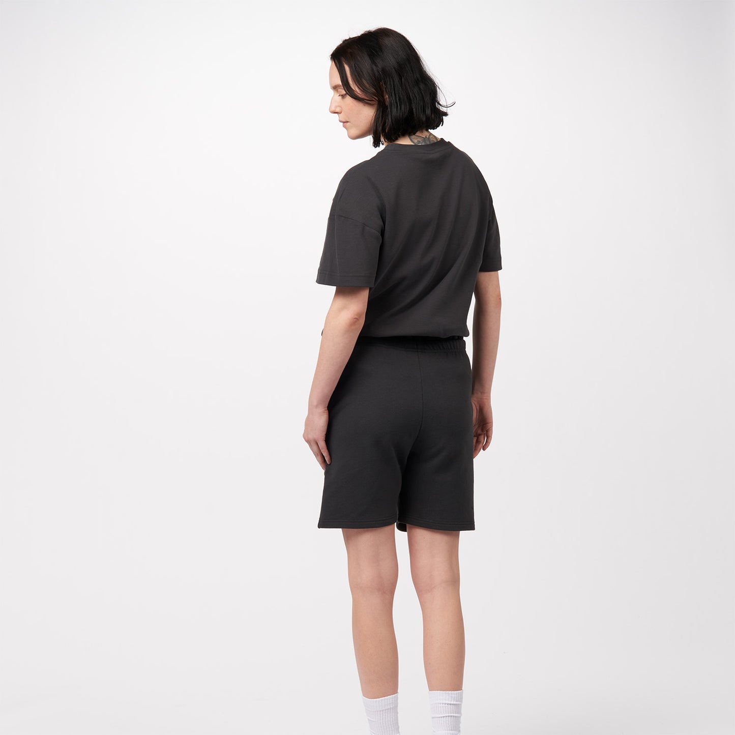 pinqponq-Sweat-Short-Peat-Black-model-back