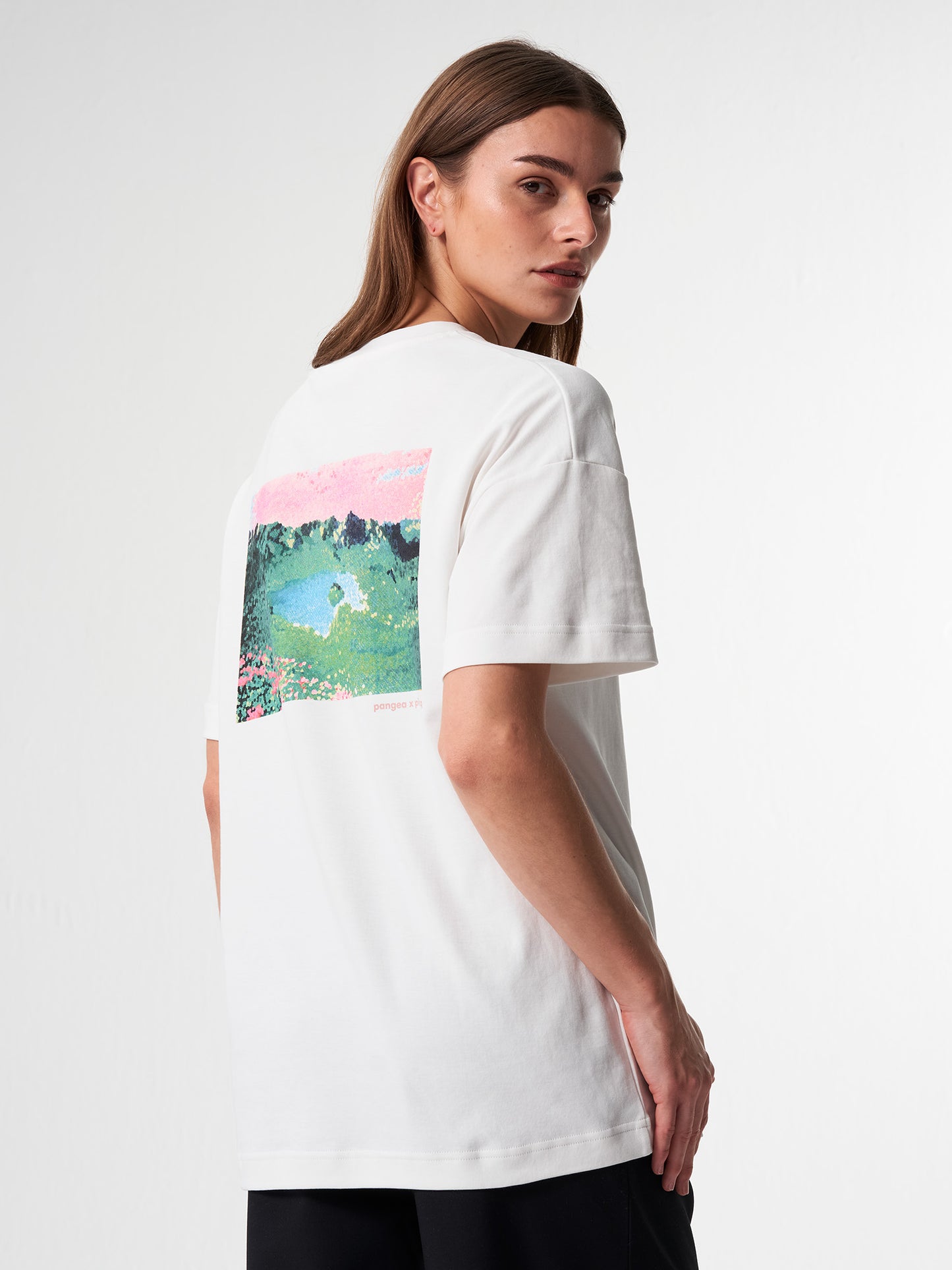 pinqponq-Tshirt-Unisex-Pointilism-Dandelion-White-model-back
