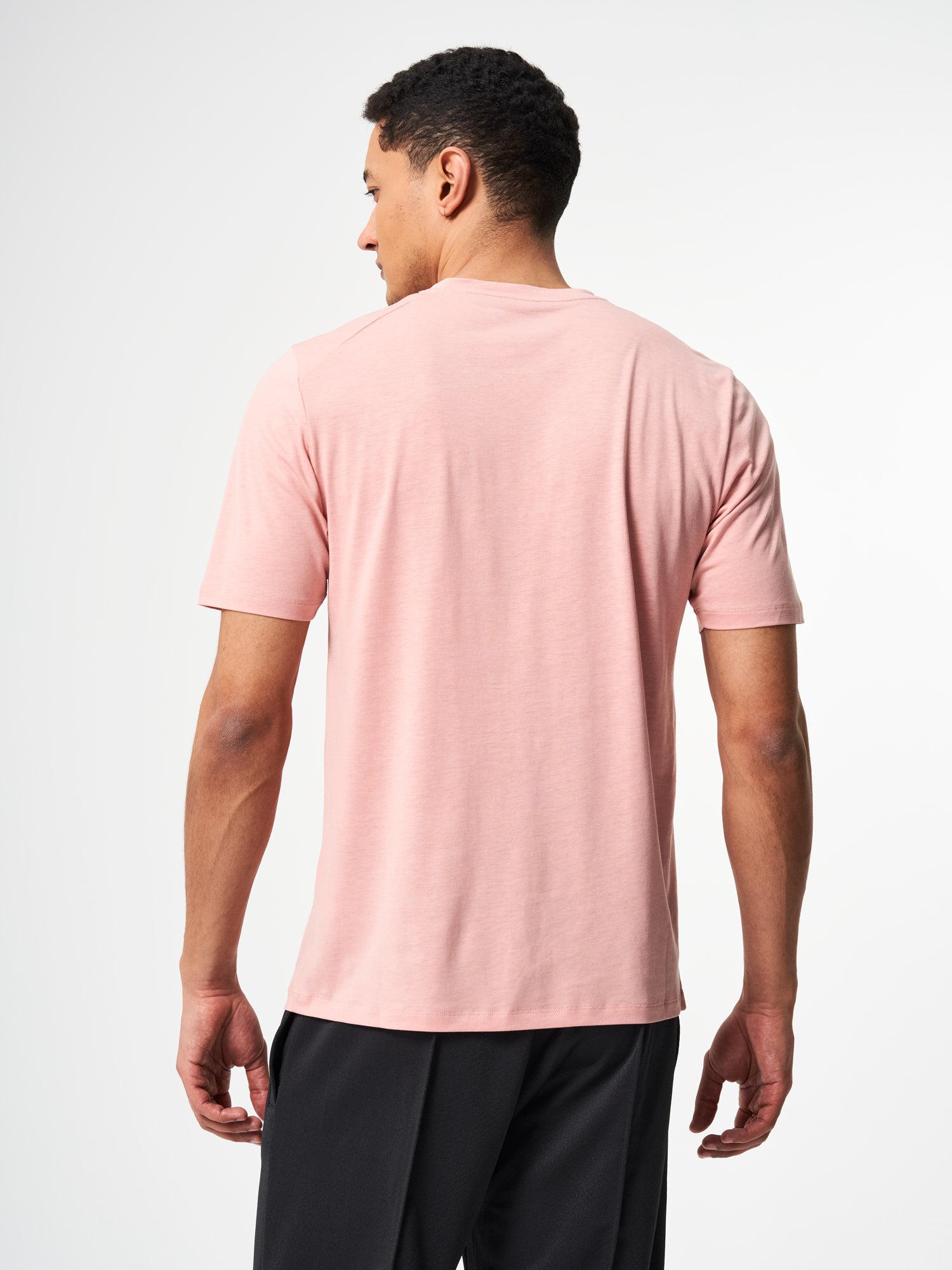 pinqponq-Tshirt-Tencel-Cotton-Men-Iconic-Wooden-Pink-model-back