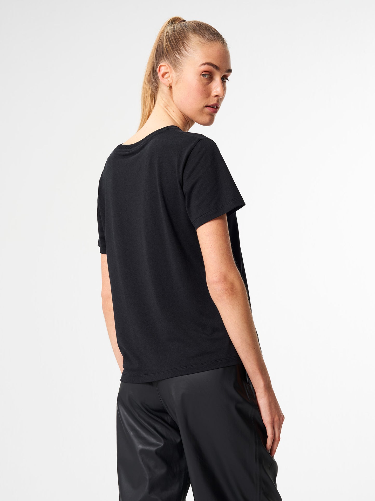 T-Shirt TENCEL™ - Wooden Black (Female)